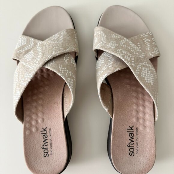 Softwalk Beige Sandals Size 7 - Picture 5 of 7